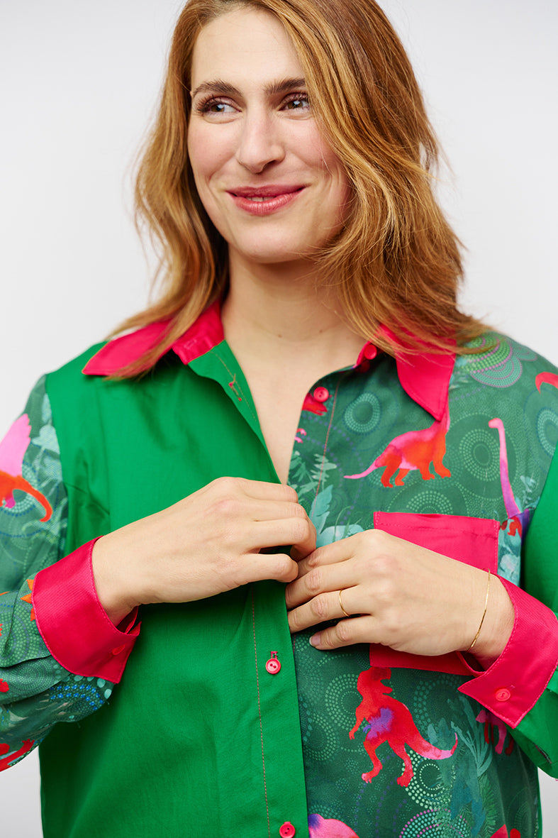 Sur-chemise upcyclée en patchwork Jurassic park / vert sublime / rose pep's