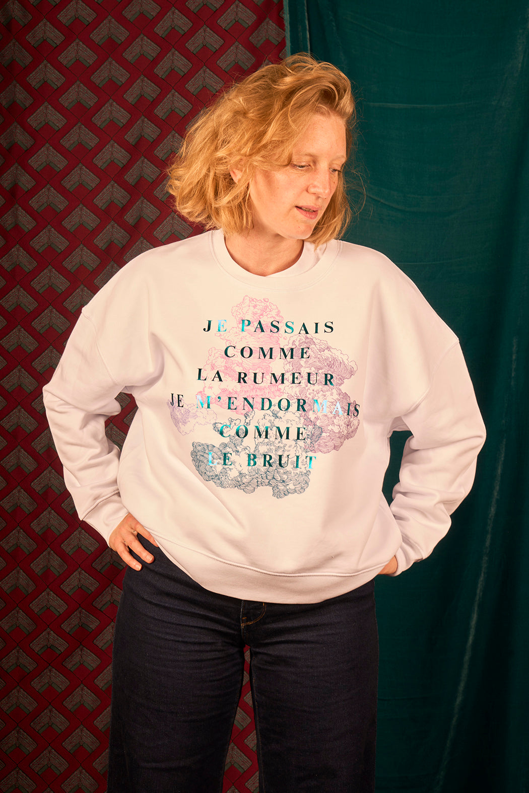Sweat femme large crop coupe boxy motif 