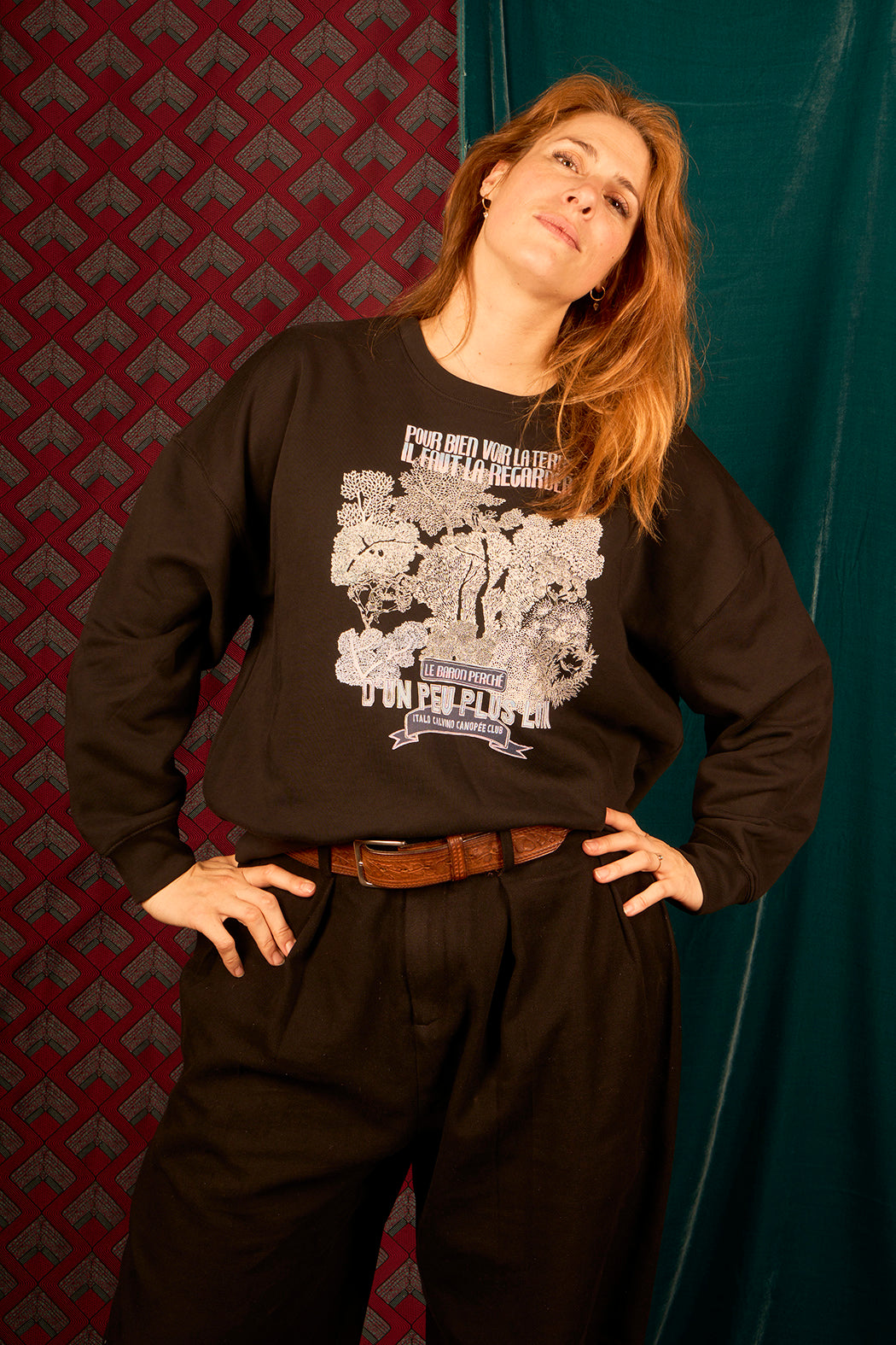 Sweat femme large crop coupe boxy motif 
