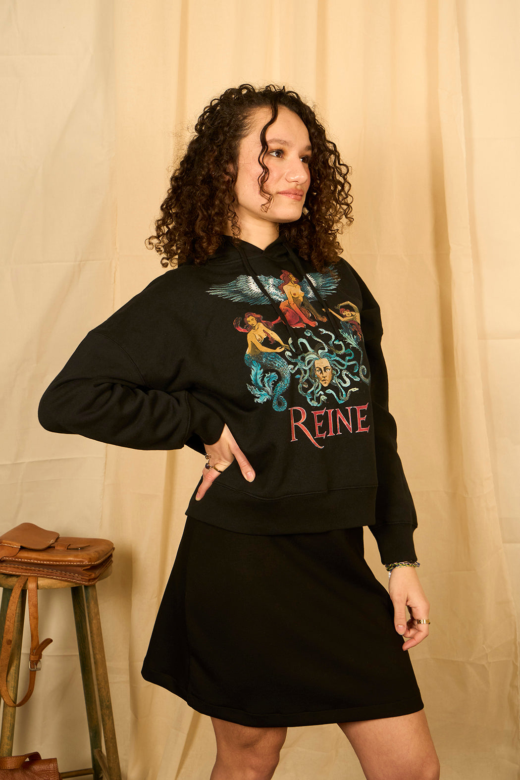 Sweat hoodie à capuche large crop coupe boxy motif 