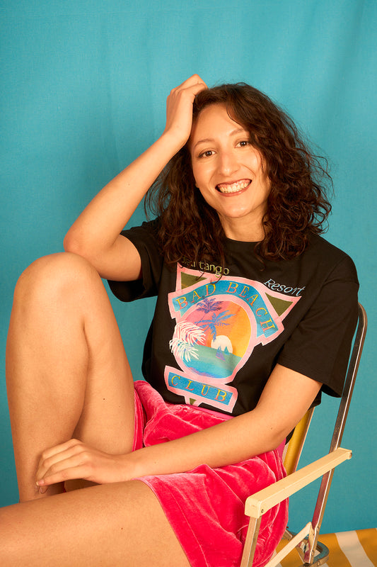 T-shirt de vacances large crop coupe boxy motif "Bad beach Club" fond noir